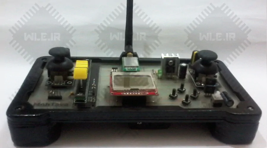 رادیو کنترل خوش دست ساخته شده توسط کاربران با ذوق دوره (ارسالی کاربر دوره)