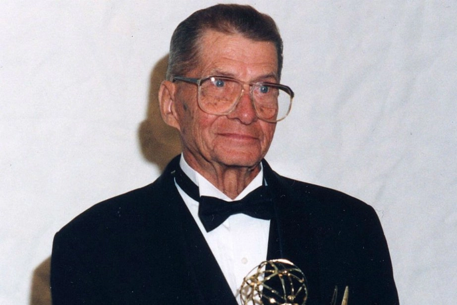 Eugene_Polley_Emmy_Award_1995